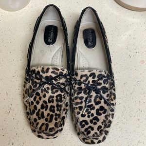 Speedy top sider cheetah loafers size 8.5